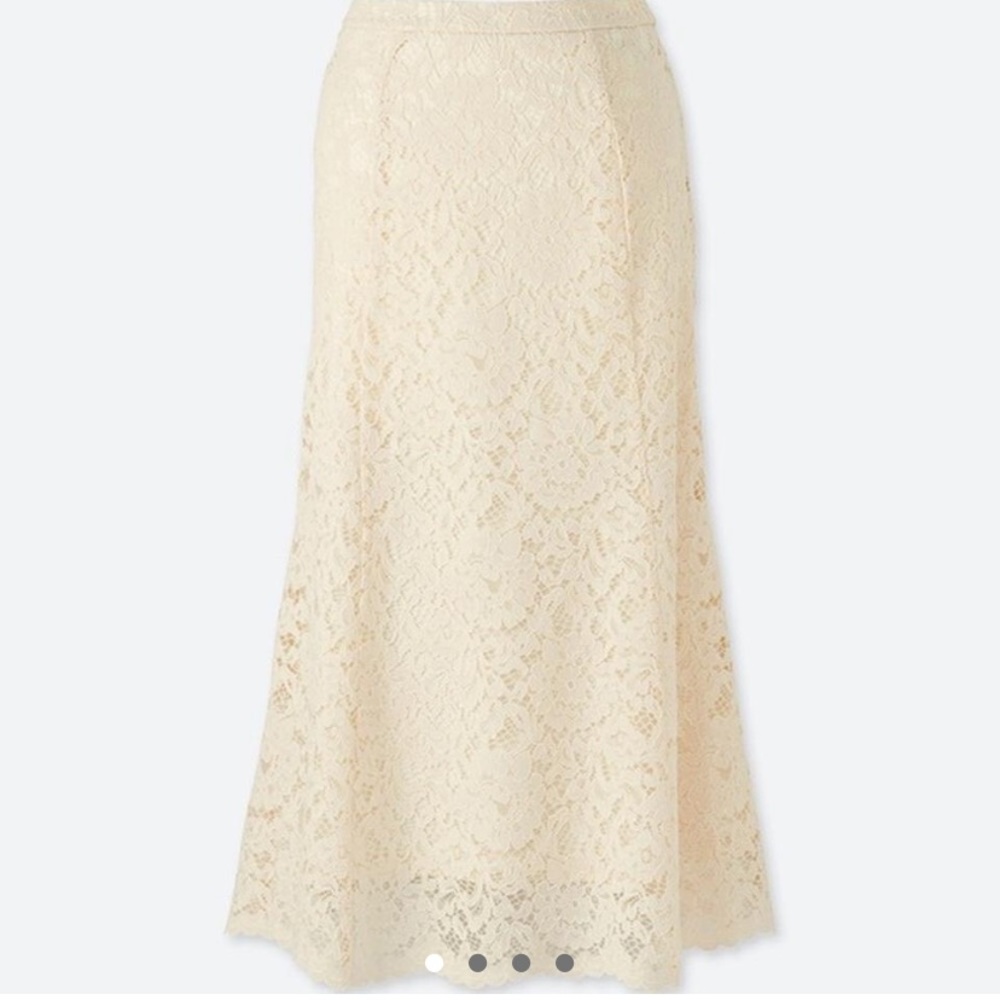Uniqlo off white skirt